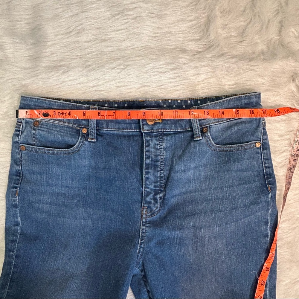 Talbots Bermuda Shorts - Picture 4 of 5